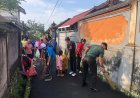 Babinsa Koramil Klungkung Gelar Aksi Bersih-Bersih di Desa Selisihan