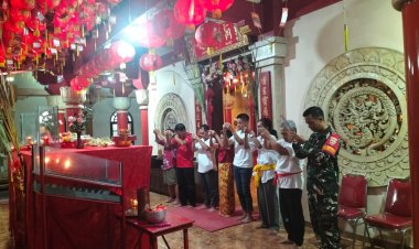 Danramil Klungkung Kerahkan Personel Amankan Perayaan Ibadah di Vihara dan Klenteng